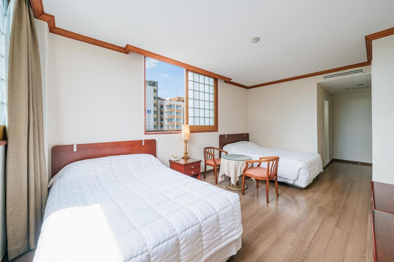 Samhaein Tourist Hotel Jeju Exterior foto