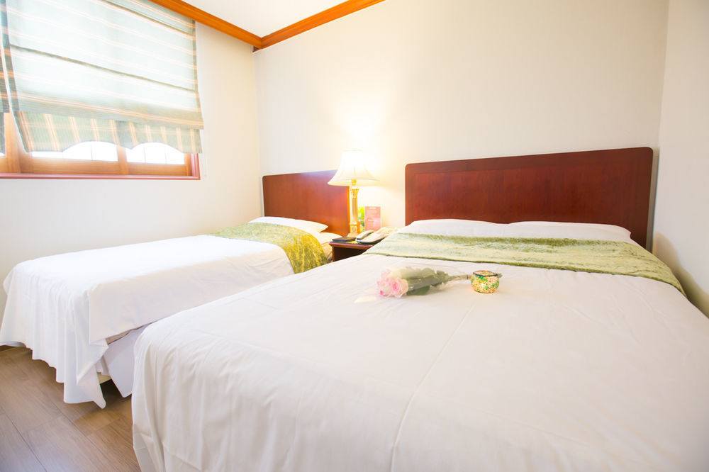 Samhaein Tourist Hotel Jeju Exterior foto
