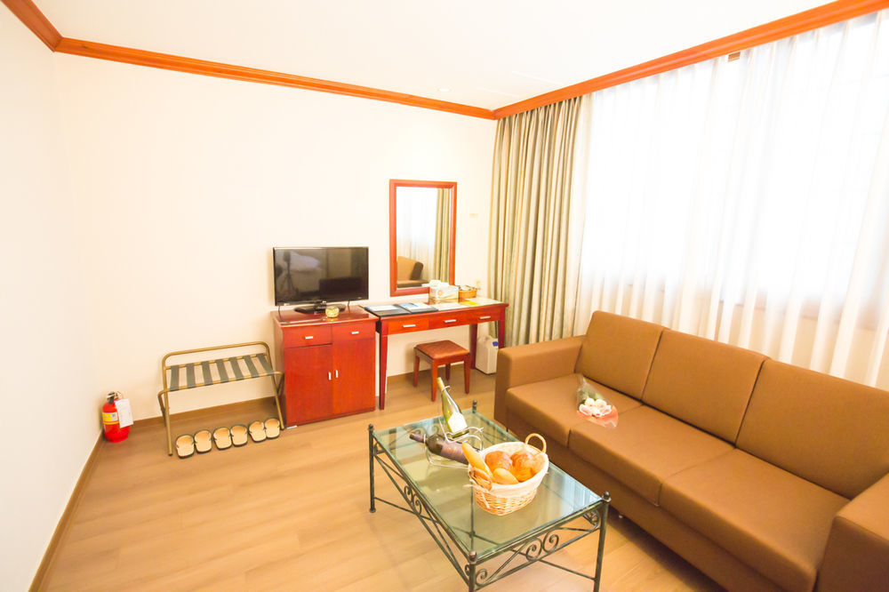 Samhaein Tourist Hotel Jeju Exterior foto